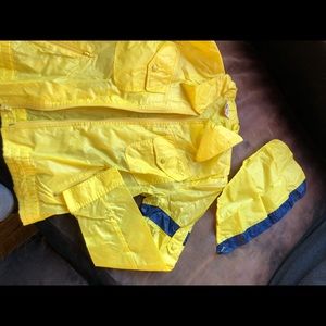 Mint condition vintage yellow windbreaker